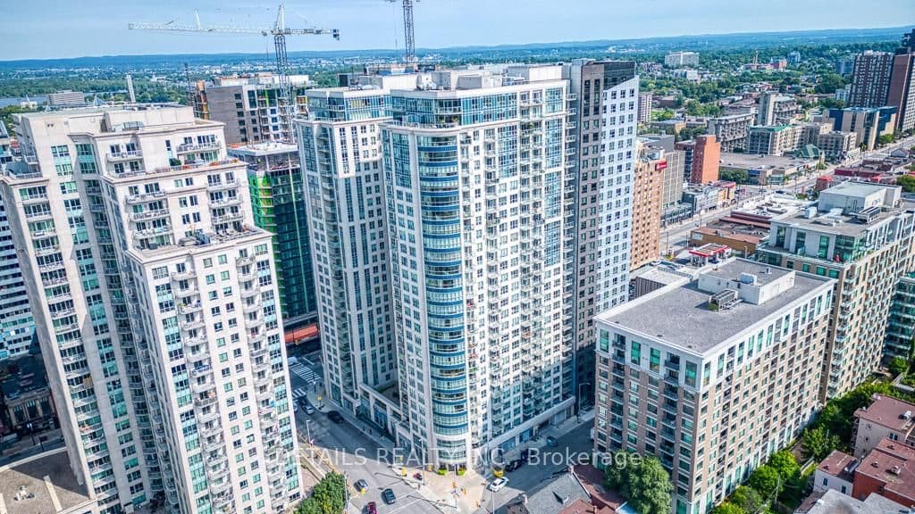 195 Besserer Street, Unit 704