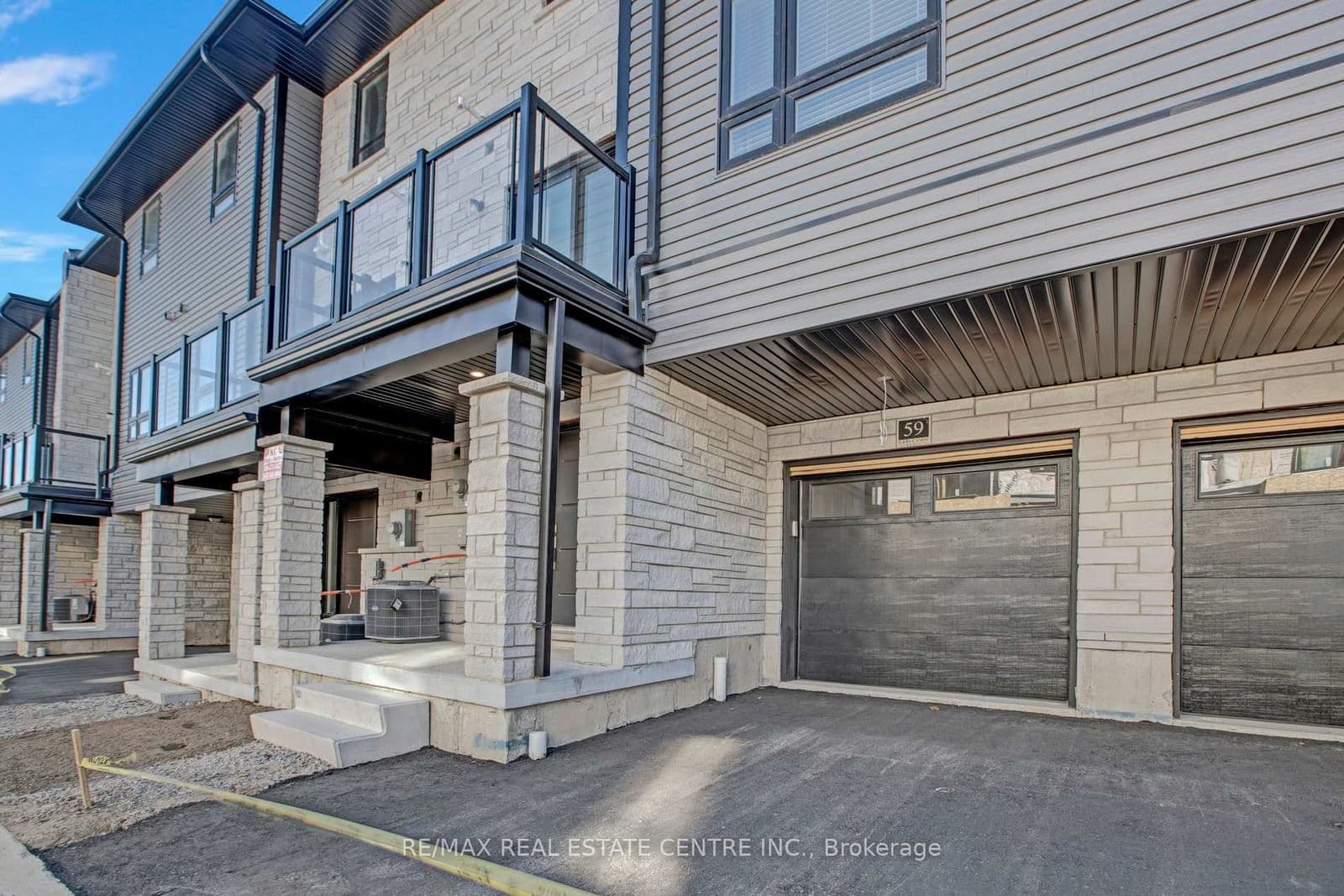 51 Sparrow Avenue, Unit 59