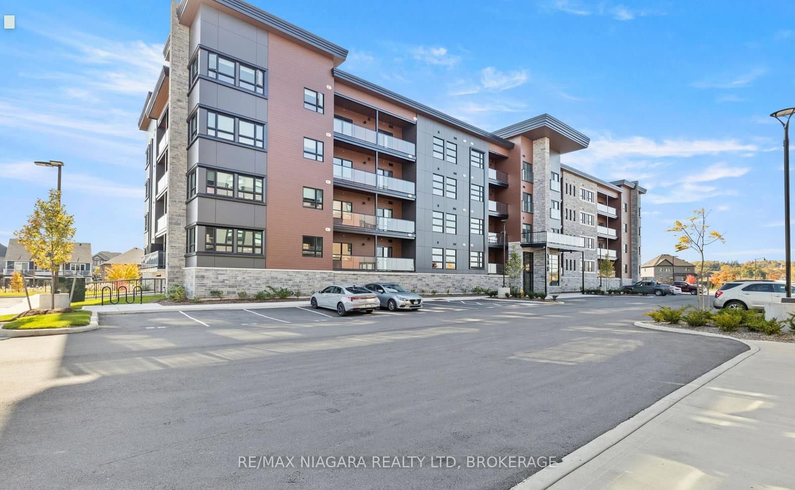 118 Summersides Boulevard, Unit 410