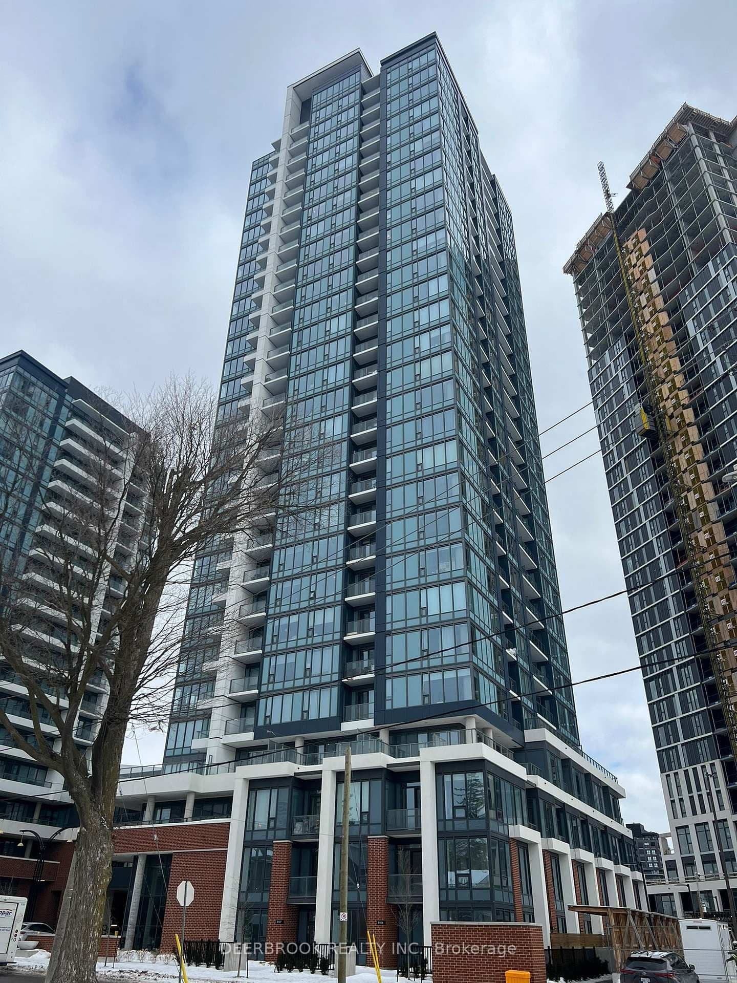 15 Wellington Street S, Unit 204