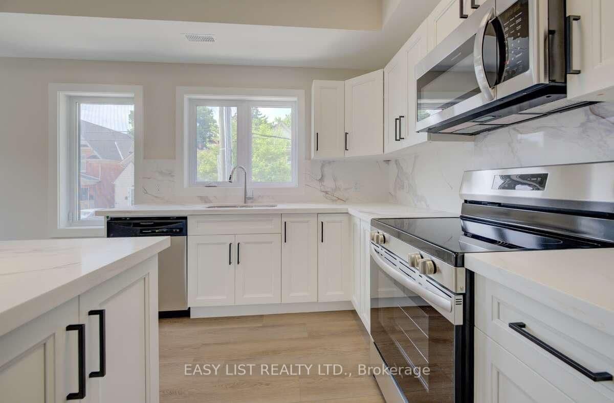 #4 - 17 Peter Street