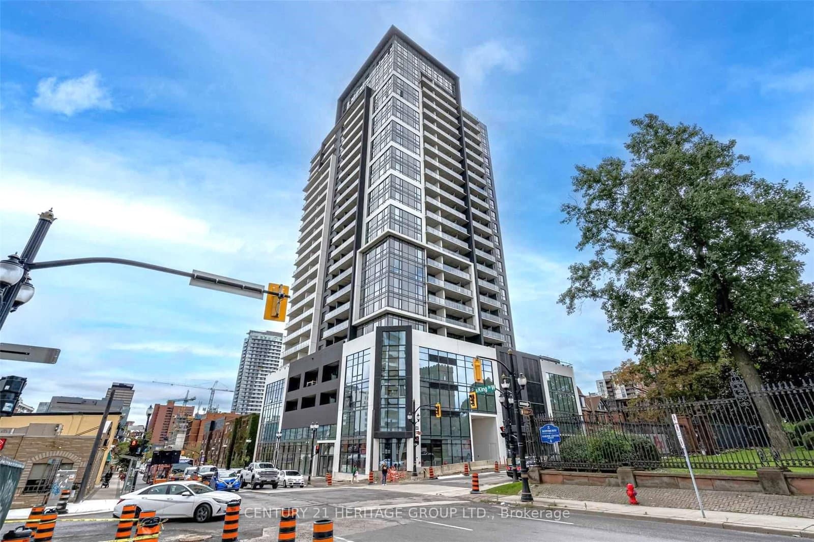 15 Queen Street S, Unit 1610