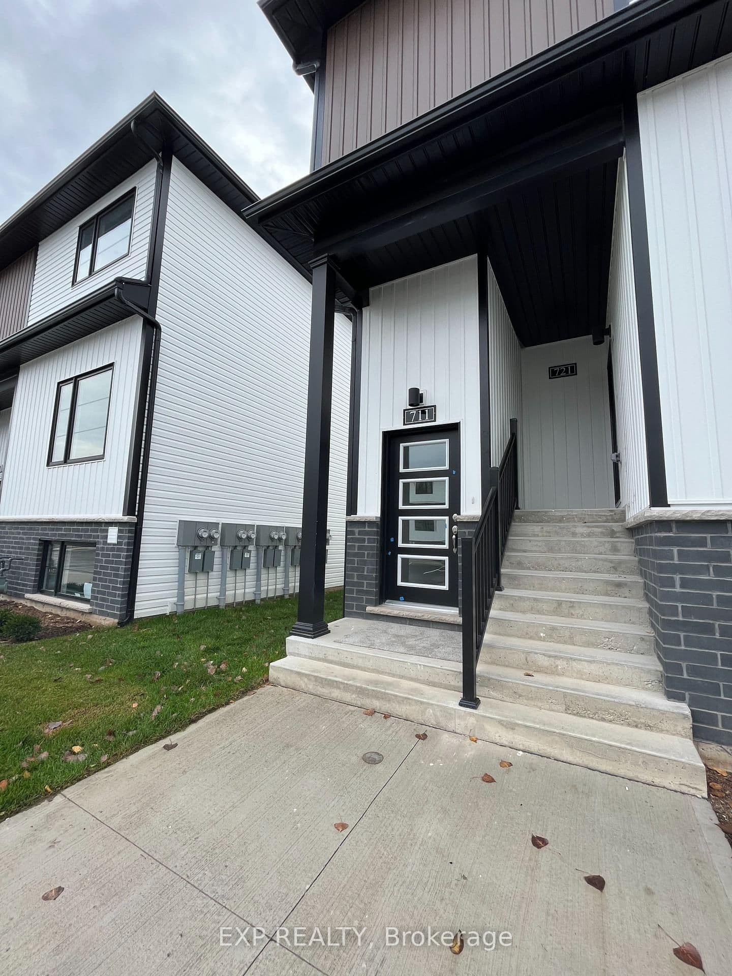 4263 Fourth Avenue, Unit 711