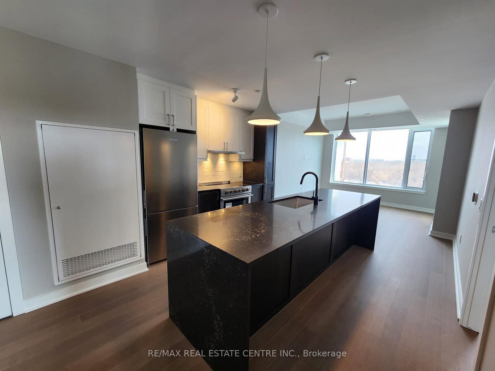 #608 - 360 DESCHATELETS Avenue