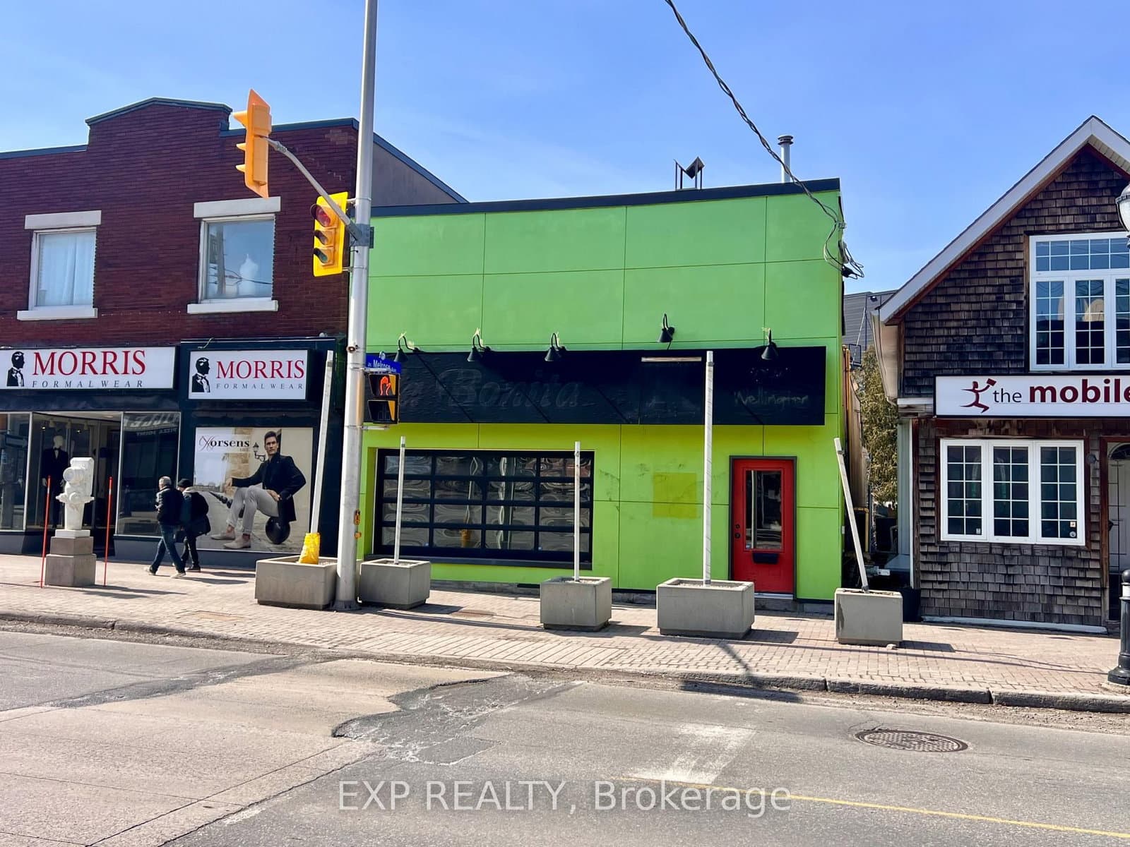 1079 WELLINGTON Street W