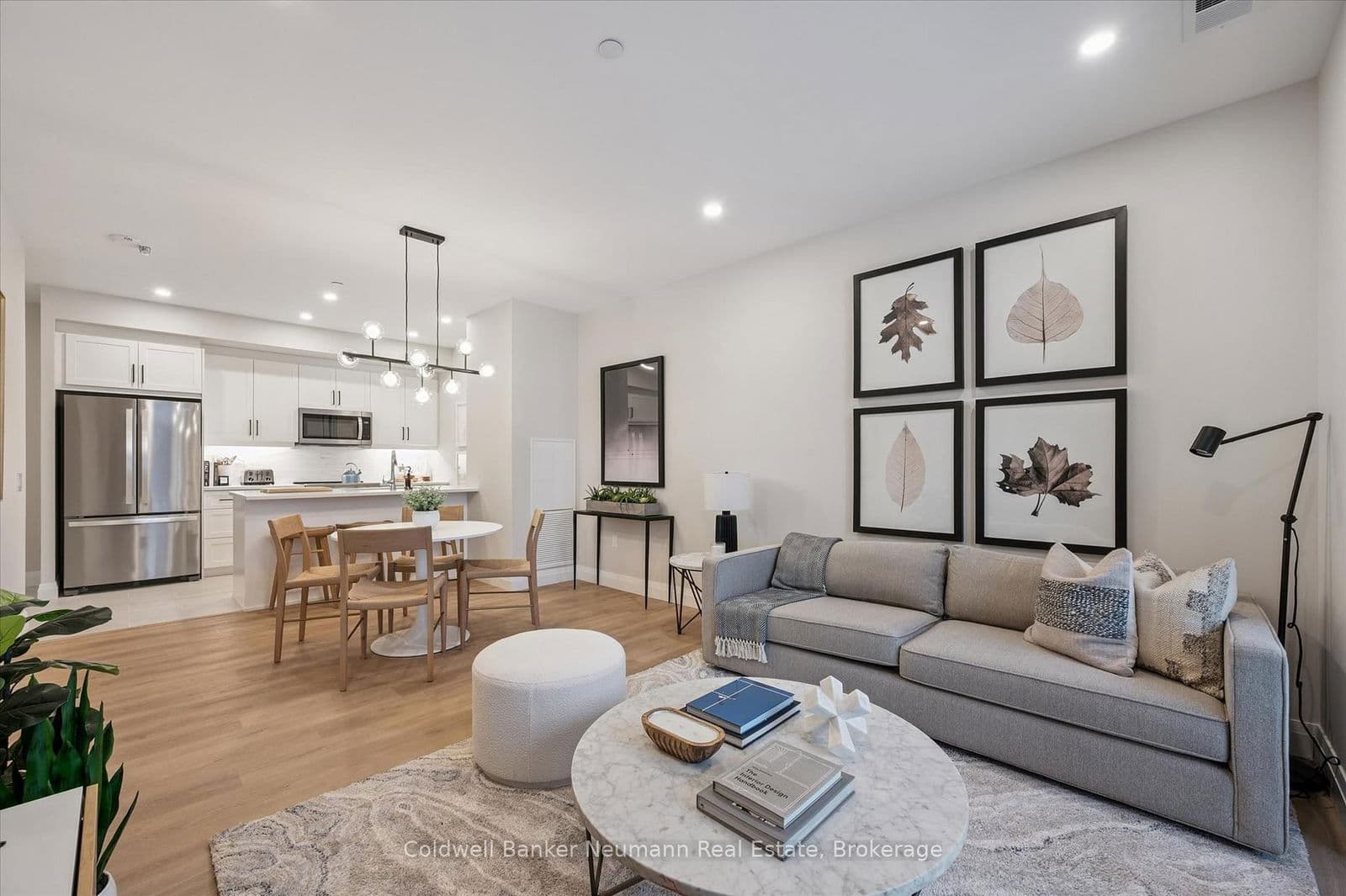 #318 - 1882 Gordon Street