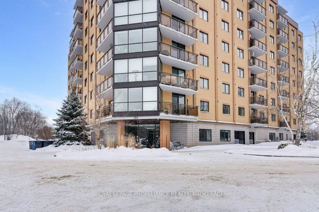 120 Barrett Court, Unit 111
