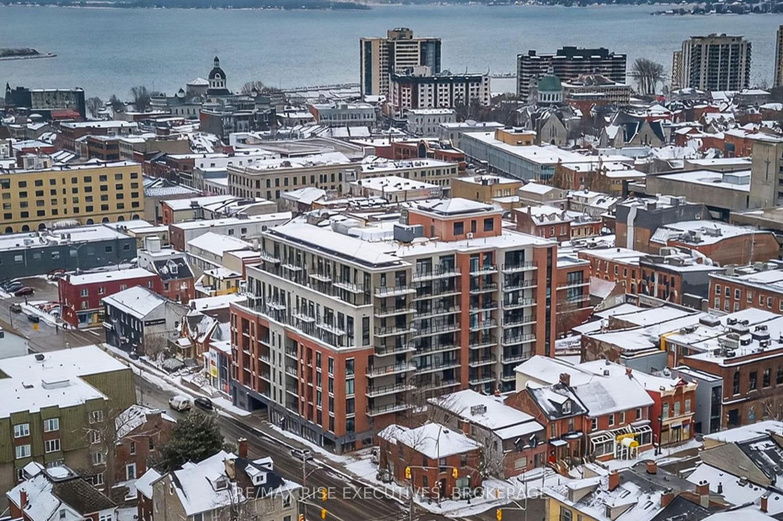 223 Princess Street, Unit 813