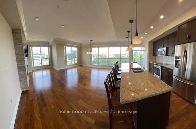 #Unit 612 - 150 Wellington Street E