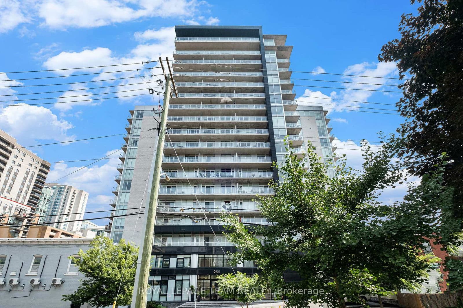 #714 - 255 Bay Street