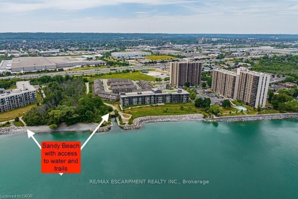 #221 - 35 Southshore Crescent