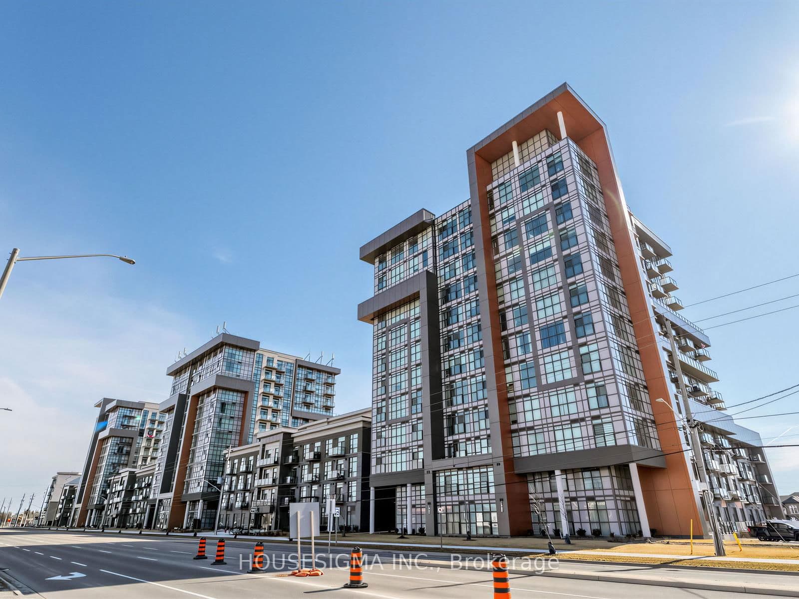 #230 - 450 Dundas Street E