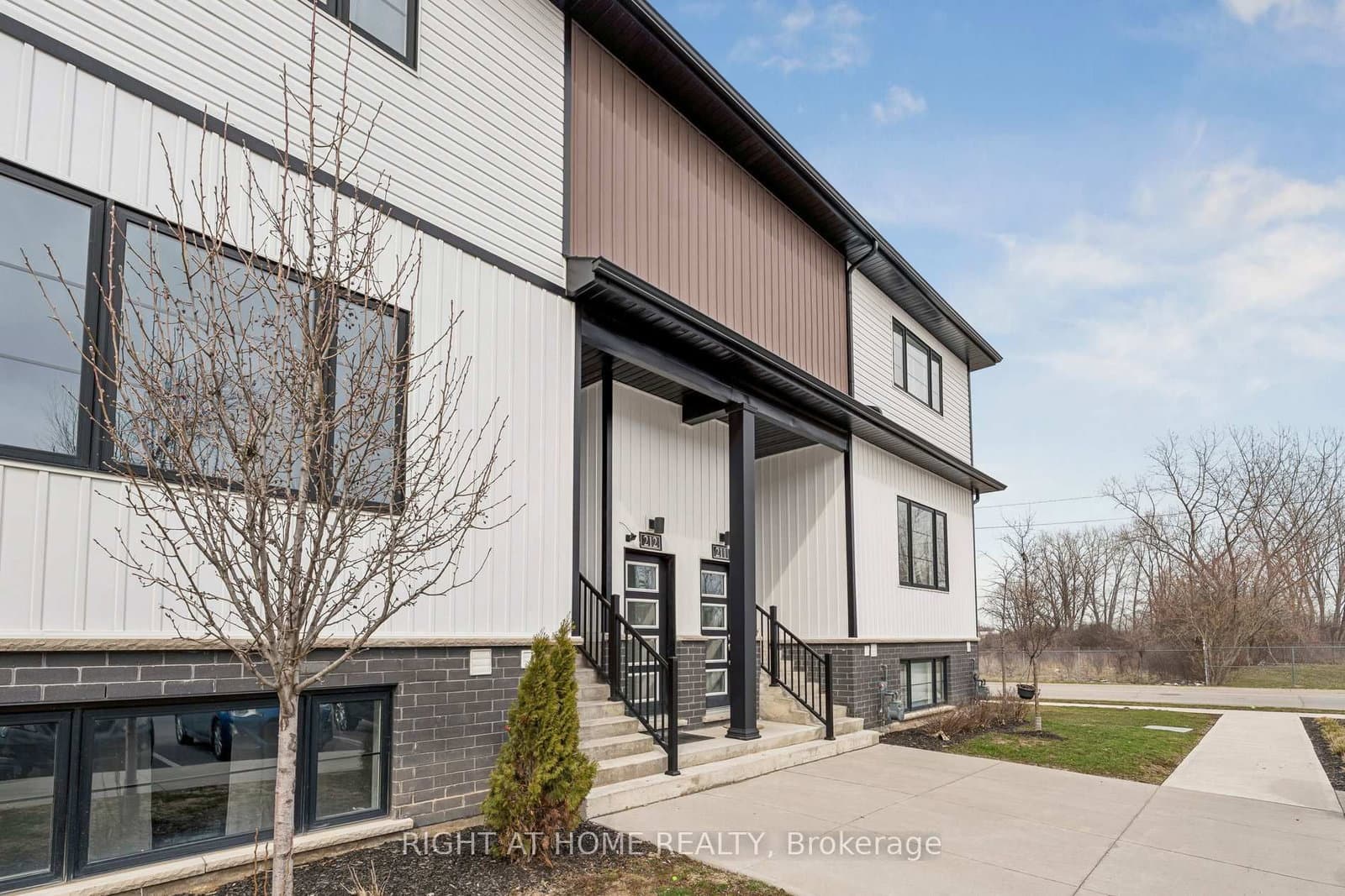 #212 - 4263 Fourth Avenue