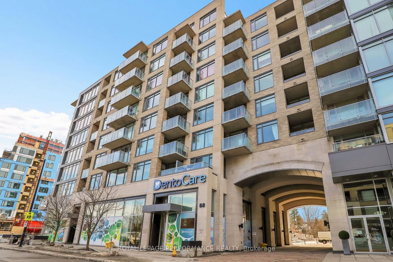 88 Richmond Road, Unit 413