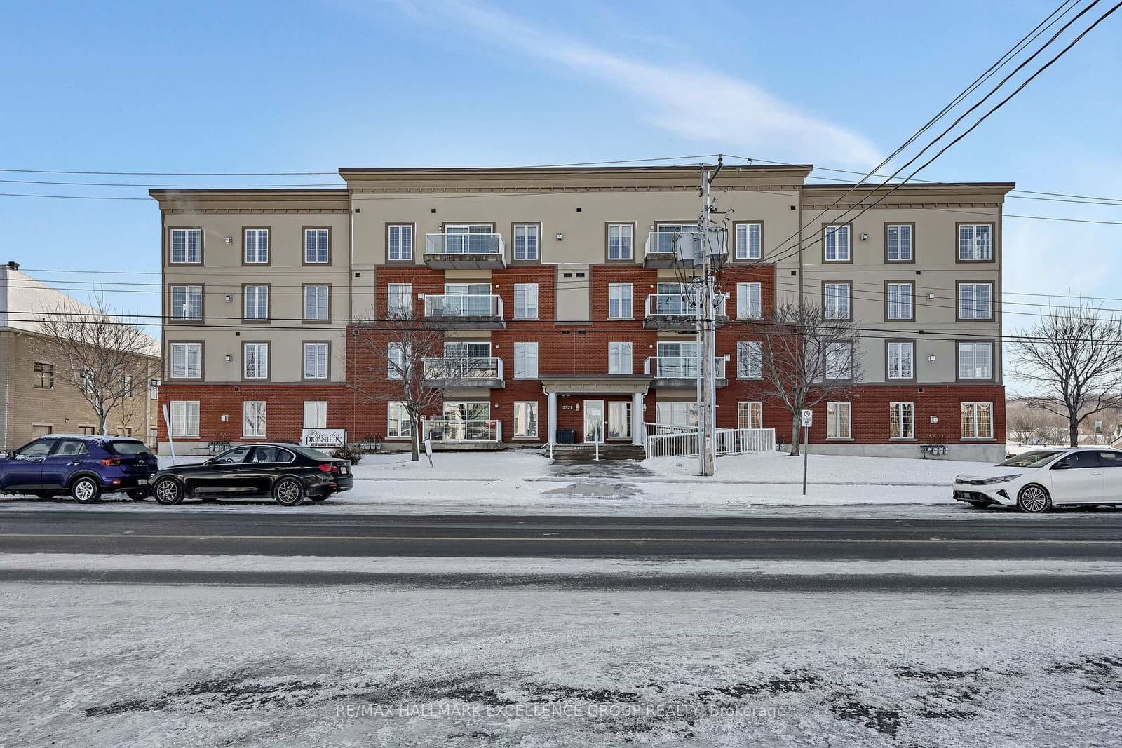 #406 - 2921 Laurier Street