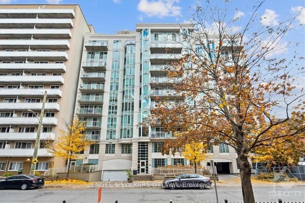#1112 - 138 Somerset Street W