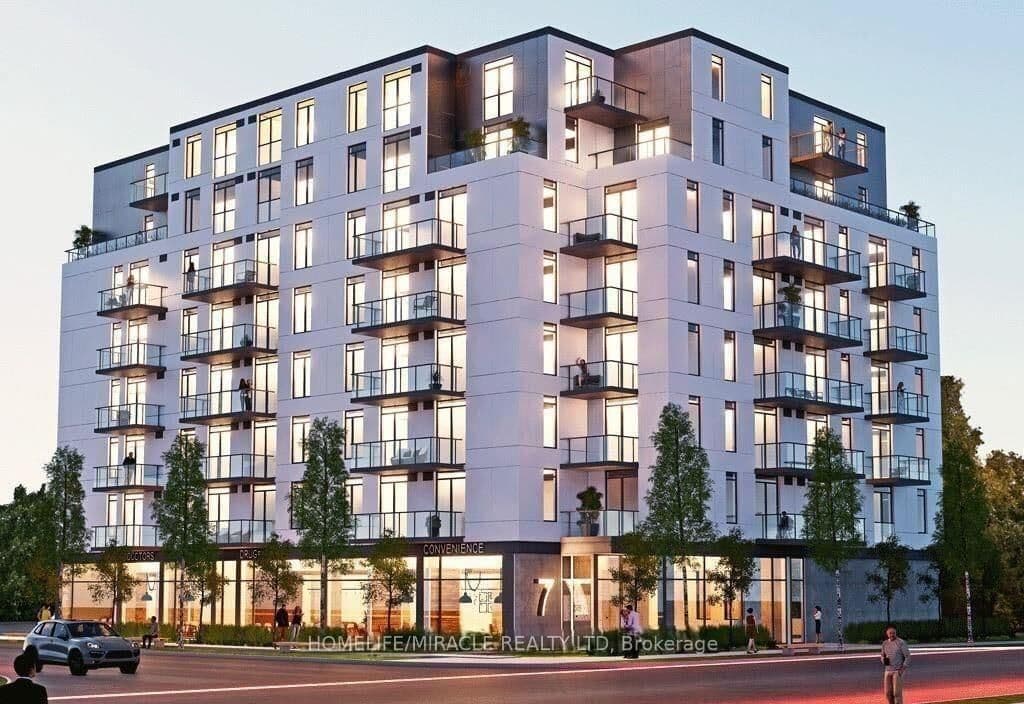 #704 - 7 Erie Avenue