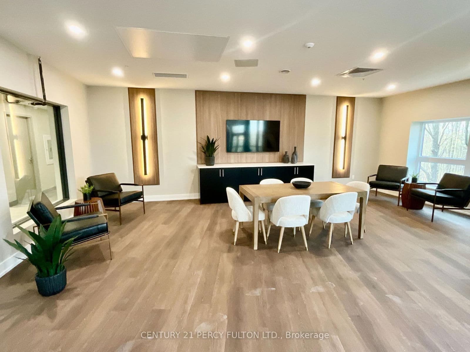 #303 - 1100 Lackner Place