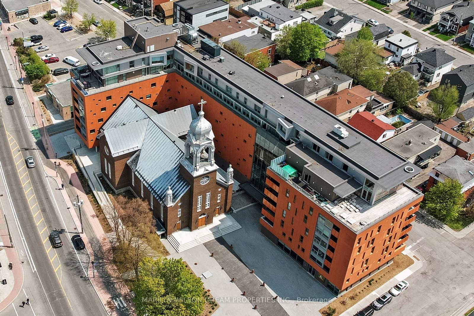 #PH3 - 135 Barrette Street