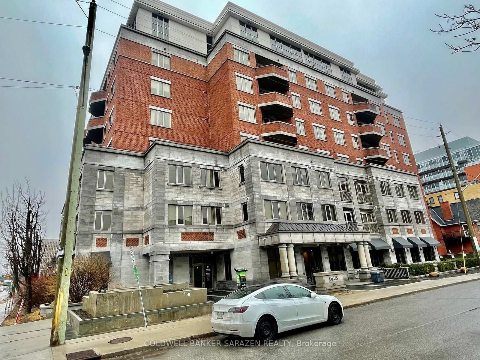 #701 - 320 Mcleod Street