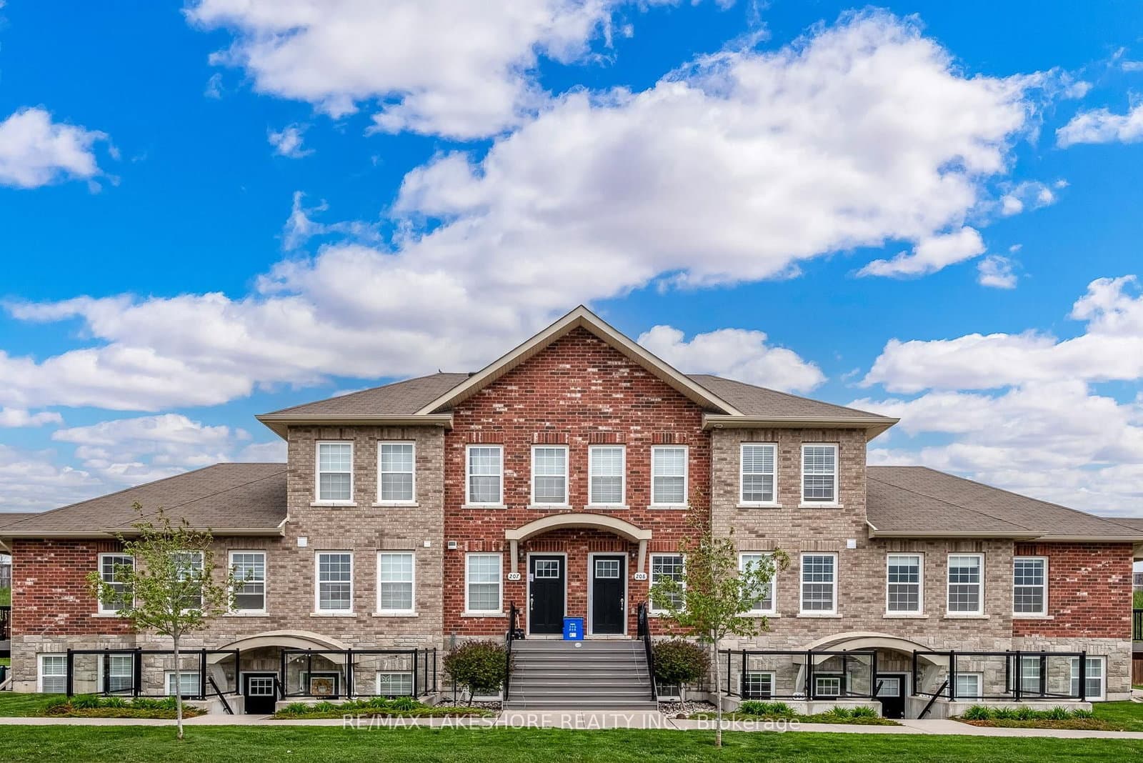 440 Lonsberry Drive, Unit 206