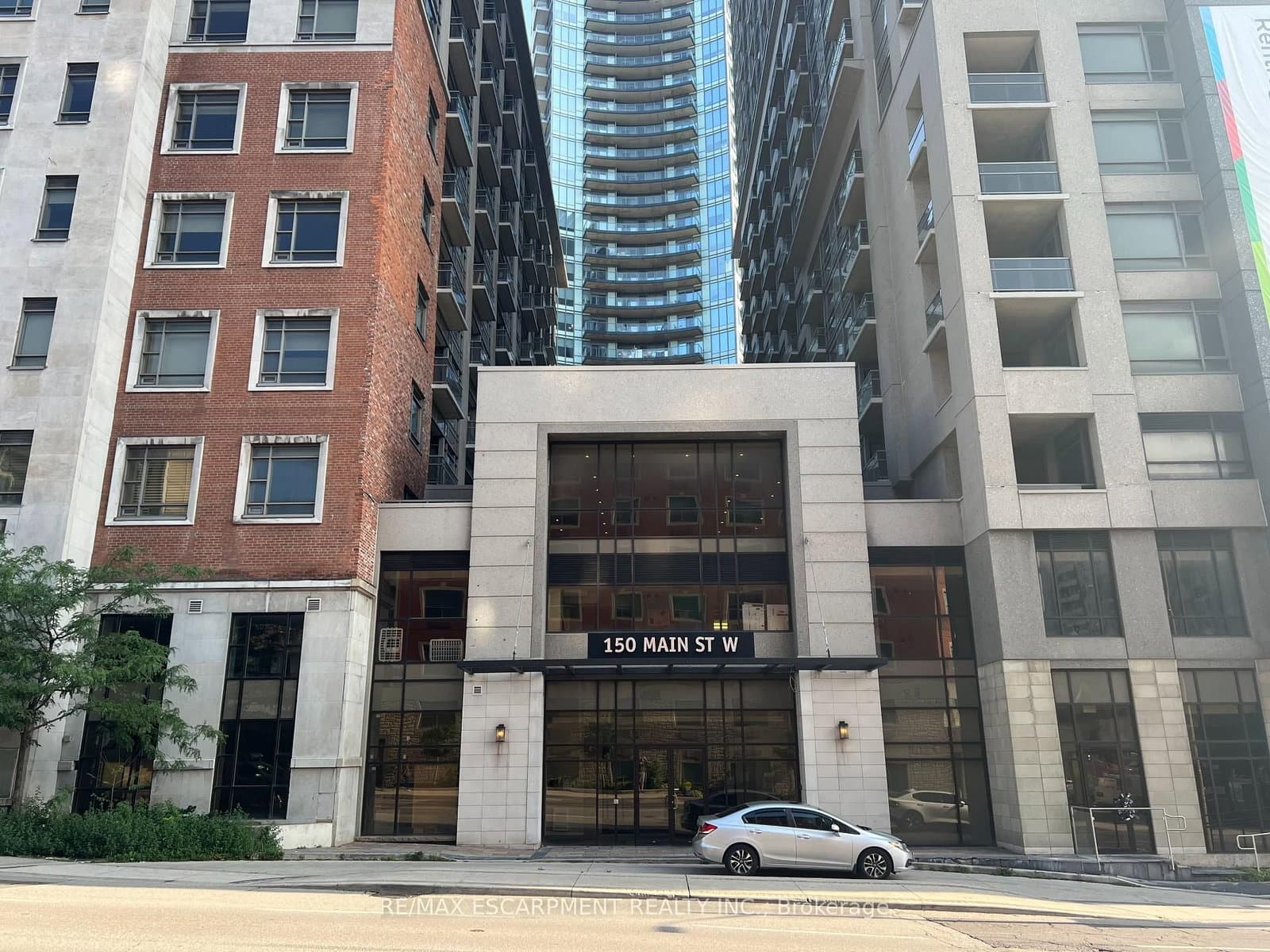 150 Main Street W, Unit 1111