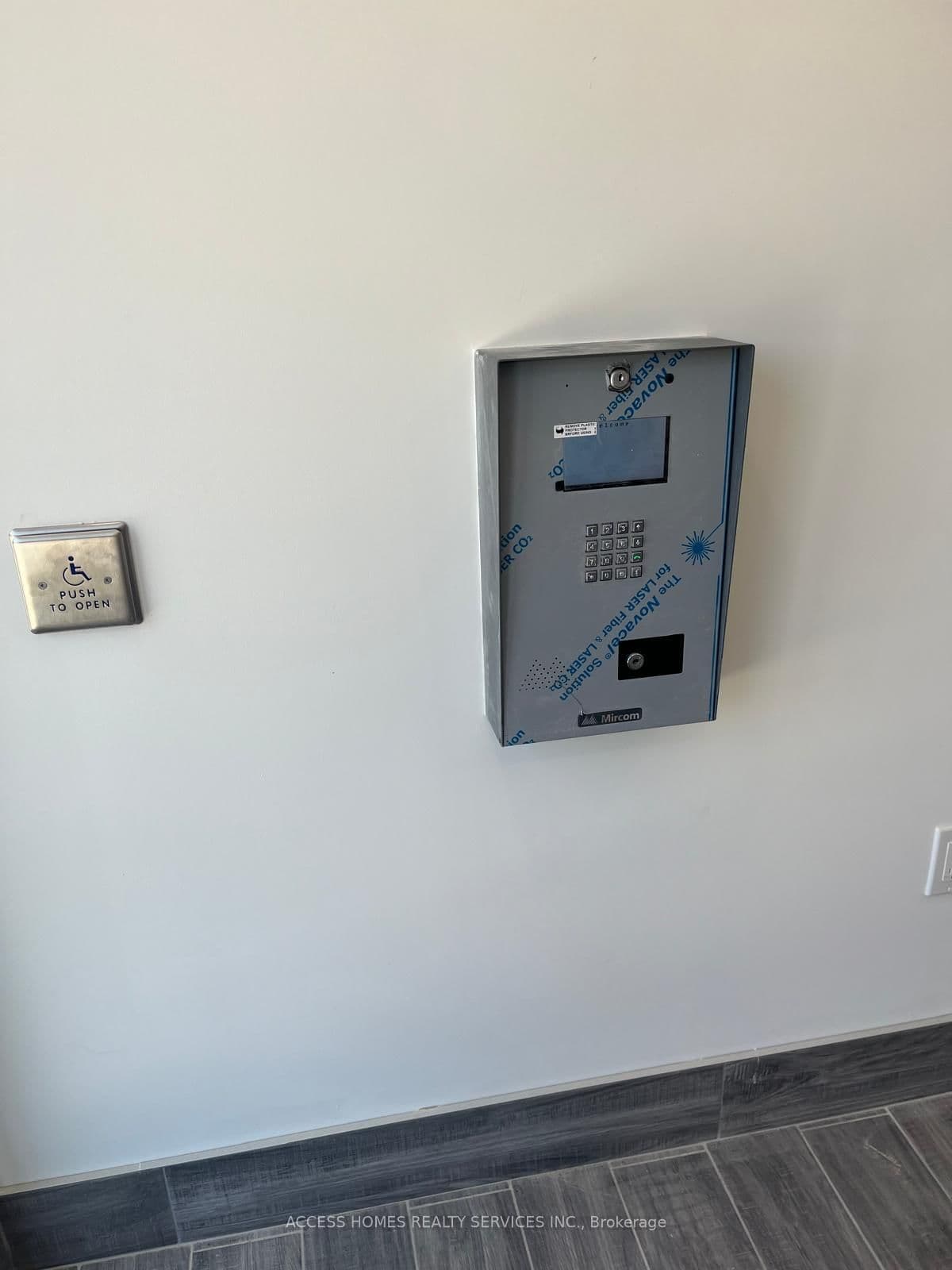 181 Elmira Road S, Unit 512B