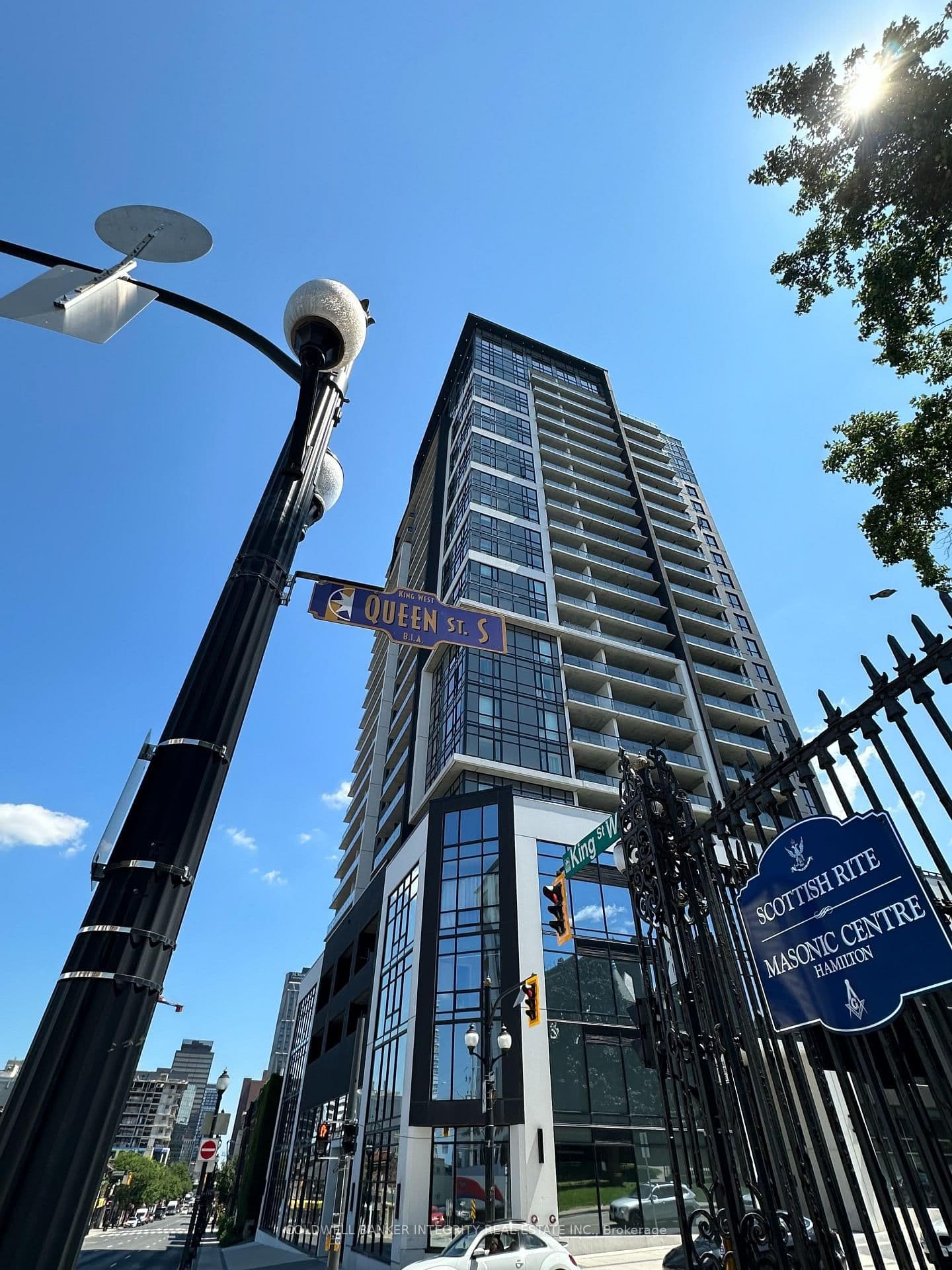 15 Queen Street S, Unit 1408