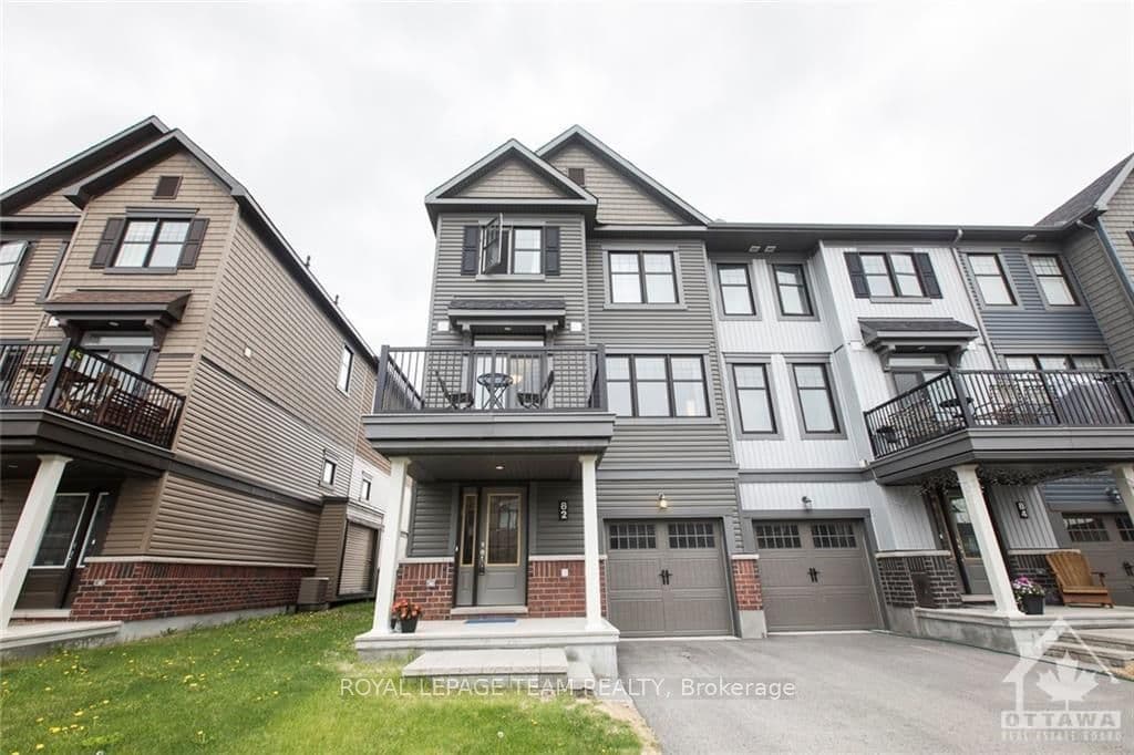 82 FALLENGALE Crescent