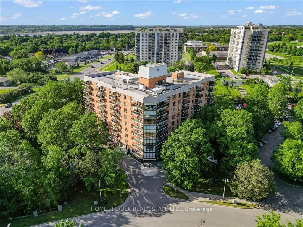 115 BARRETT Court, Unit 702