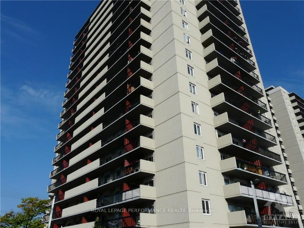 158C MCARTHUR Avenue, Unit 107