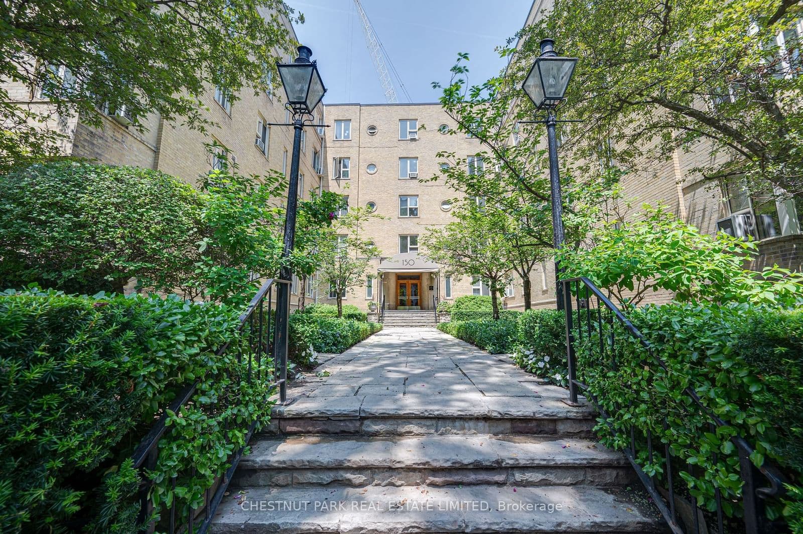 150 Farnham Avenue, Unit 218