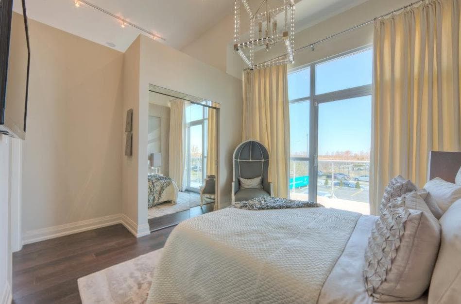 Jade Waterfront Condos - Image 12