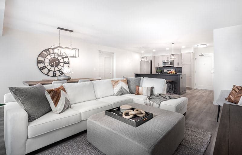 The Charles Condos - Image 9