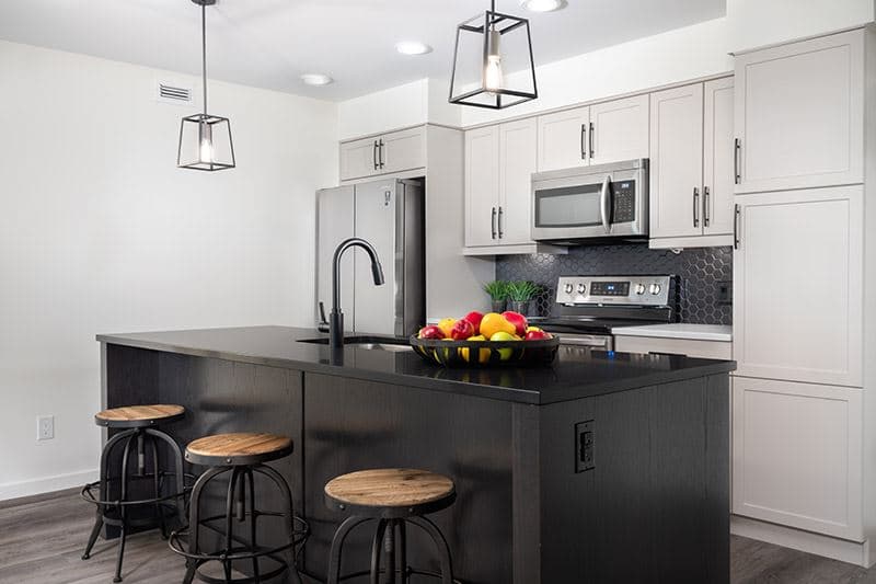 The Charles Condos - Image 14