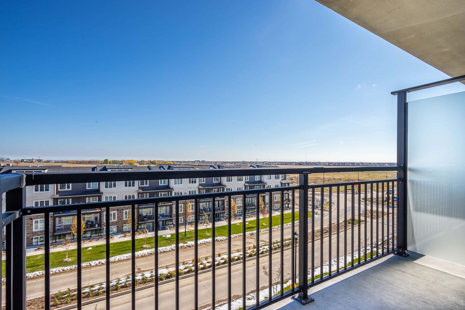 The Rise Condos - Image 2