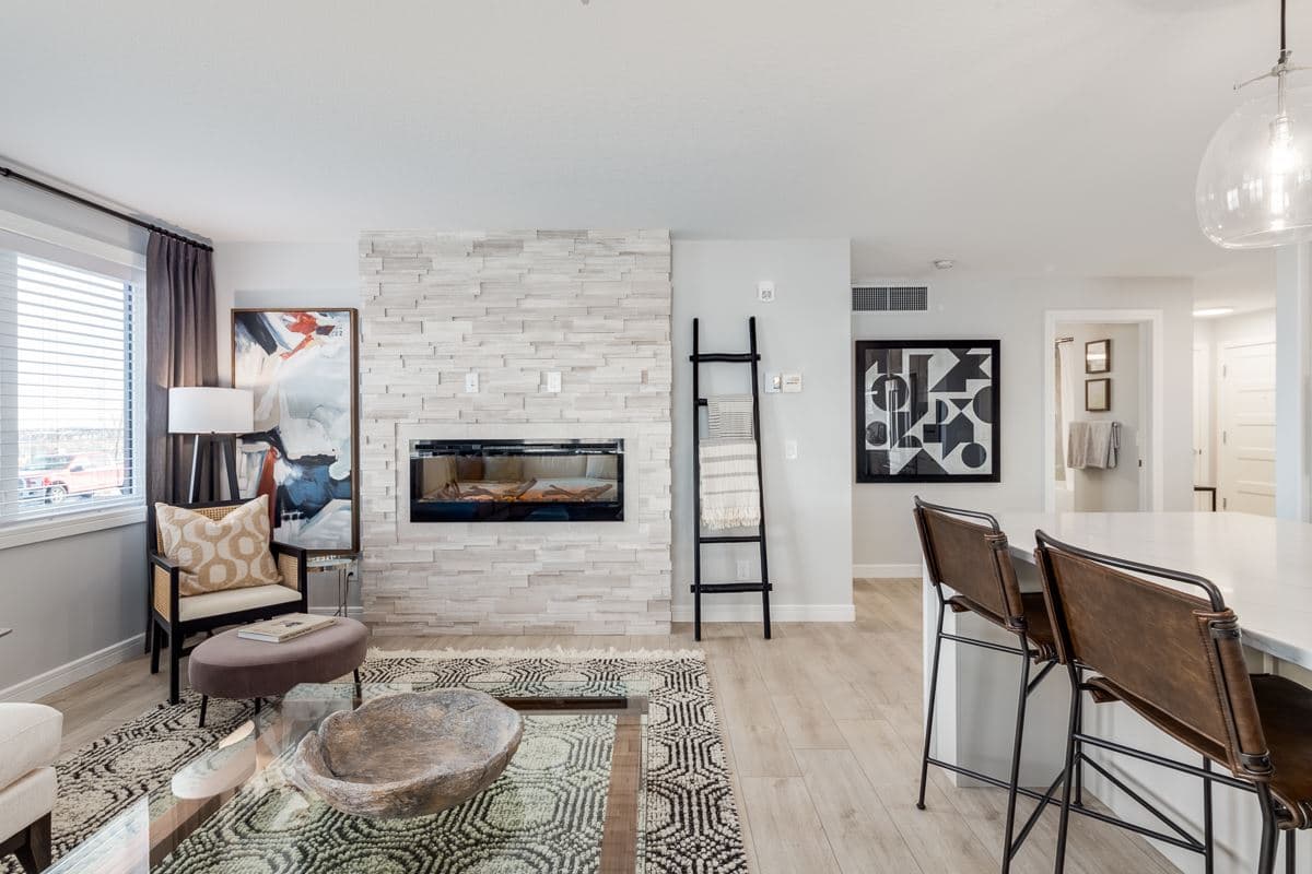 Bow 360 Condos - Image 3