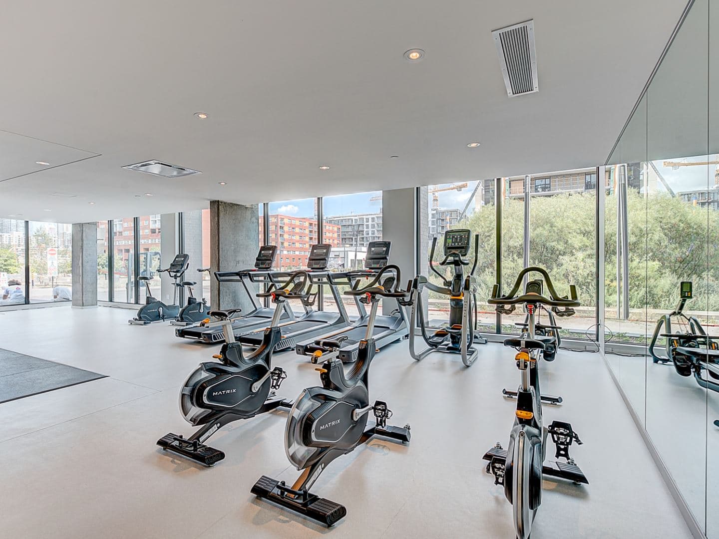 Charlotte Condos Société - Image 10