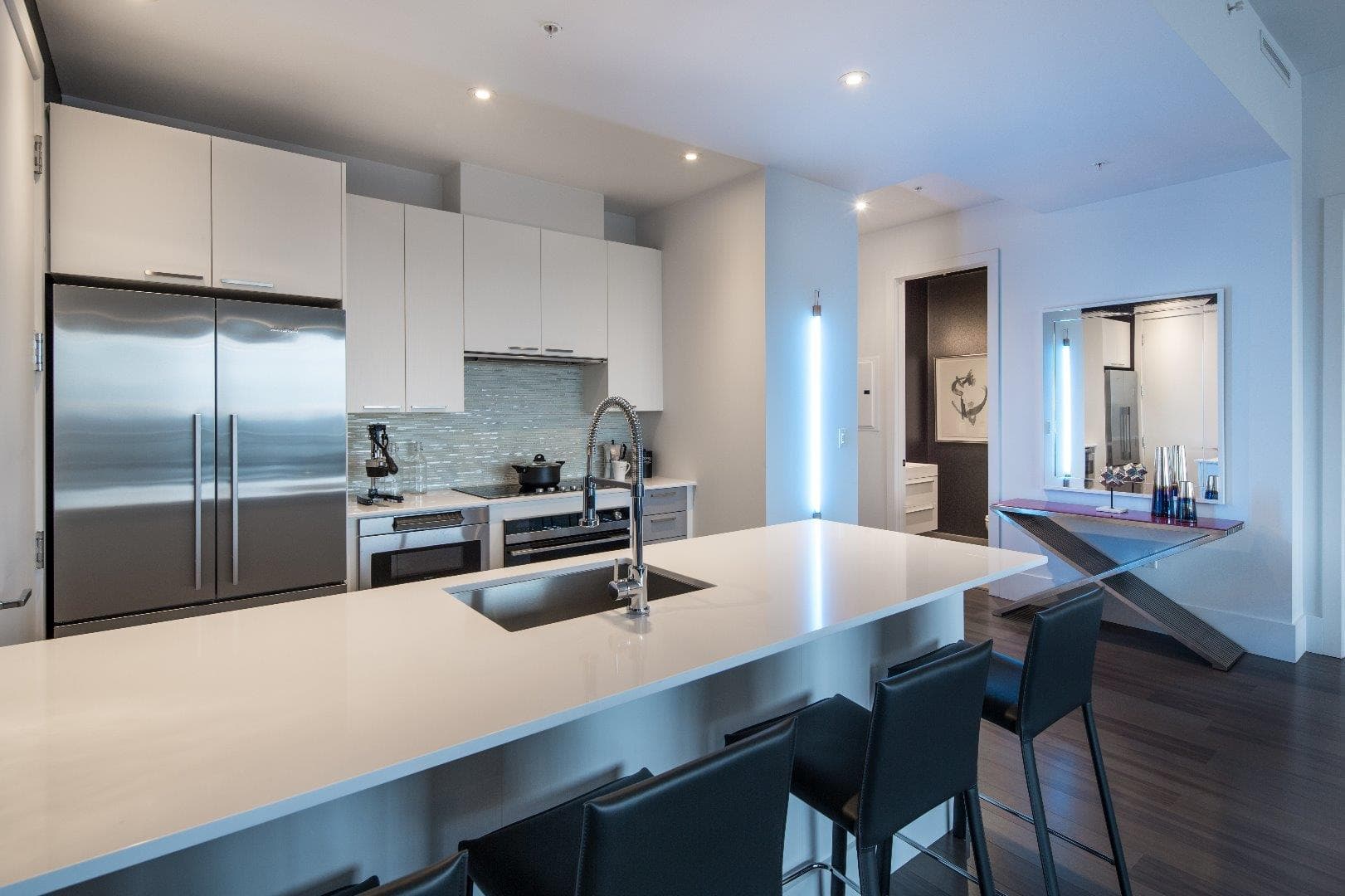 Le Peterson Condos - Image 19