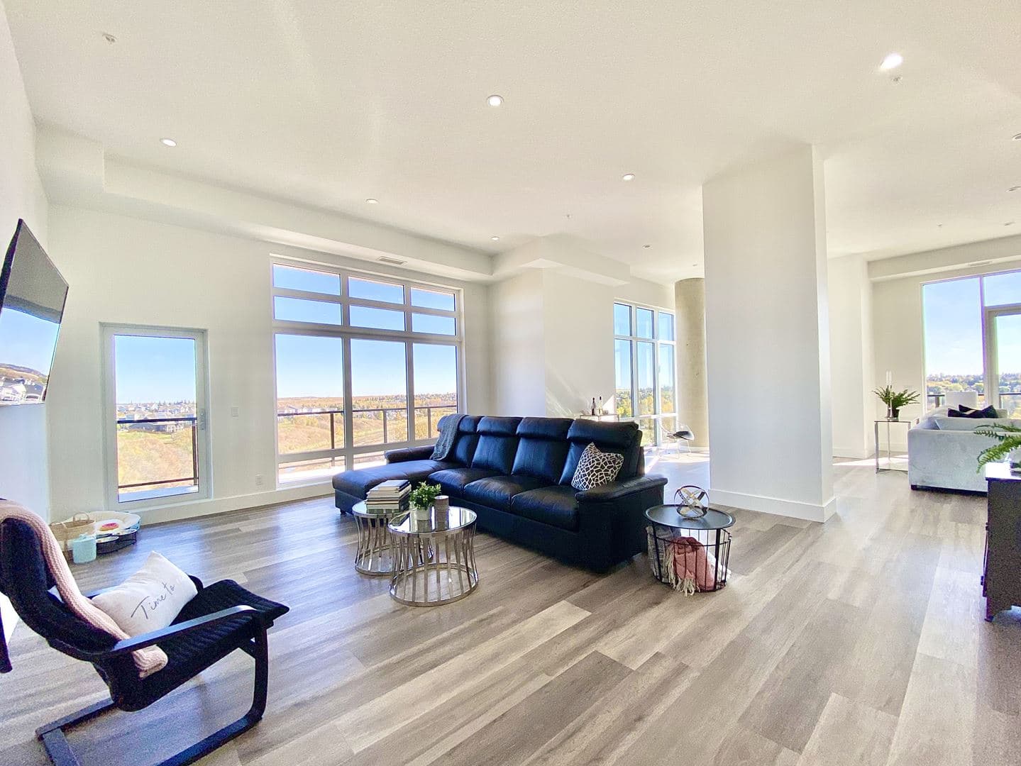 Botanica Condos - Image 15