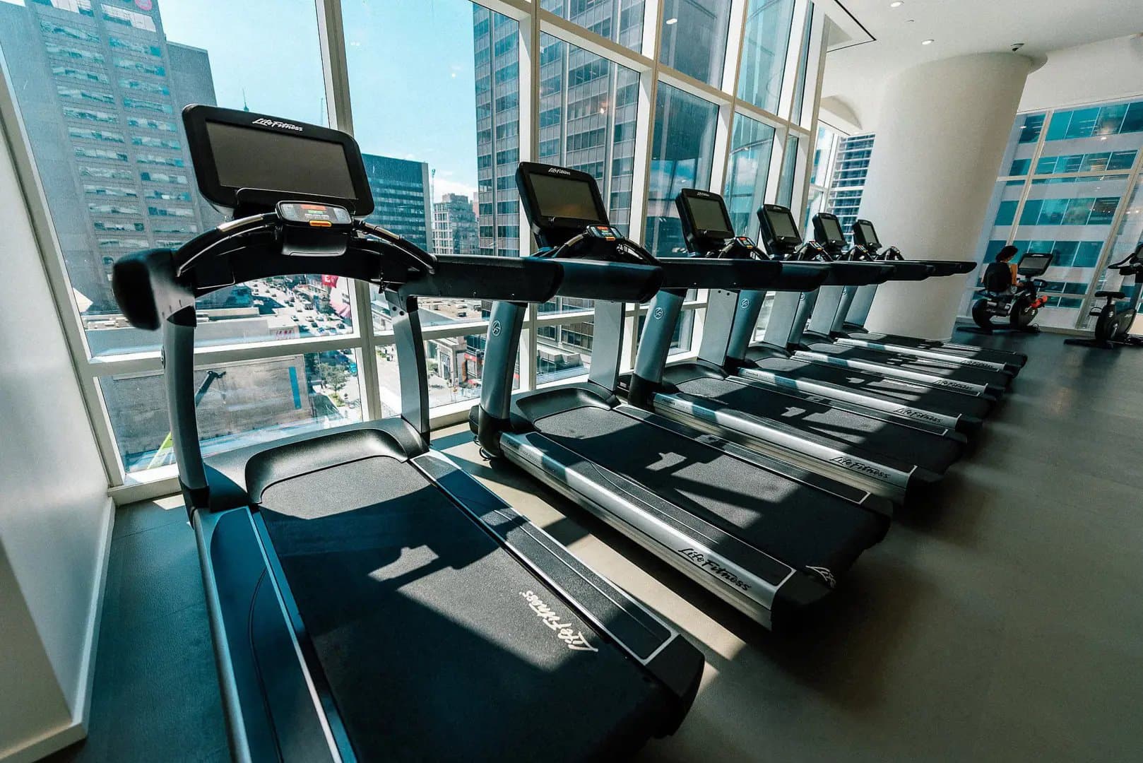 One Bloor Condos - Image 41