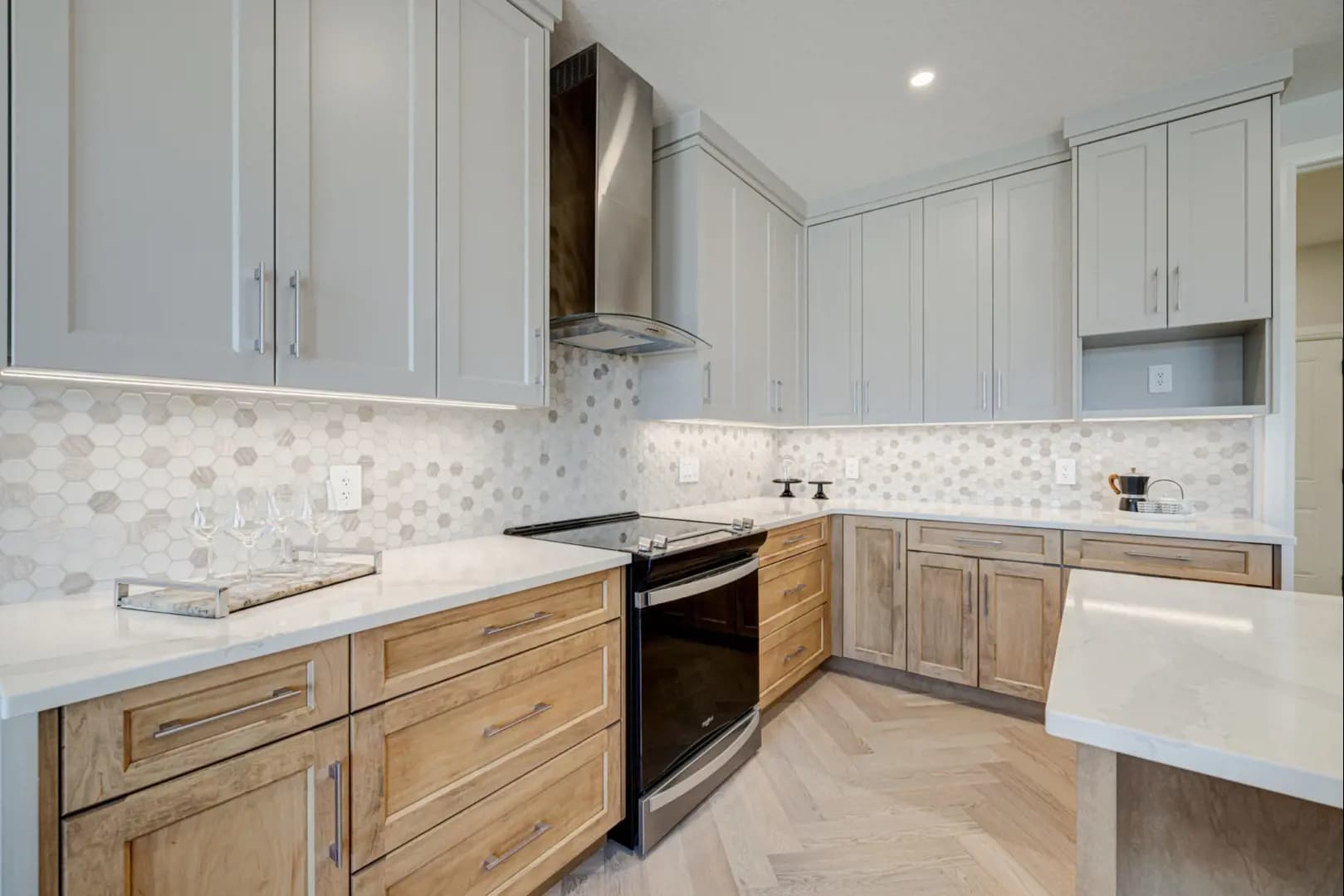 Upper West Towns - Image 9