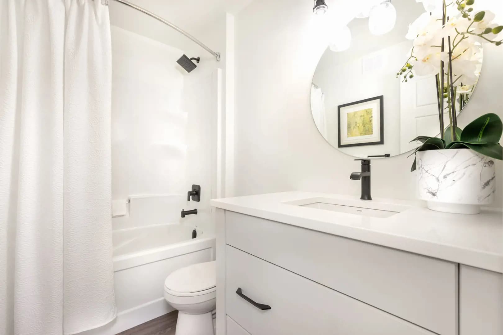 Couture South Towns - Image 11