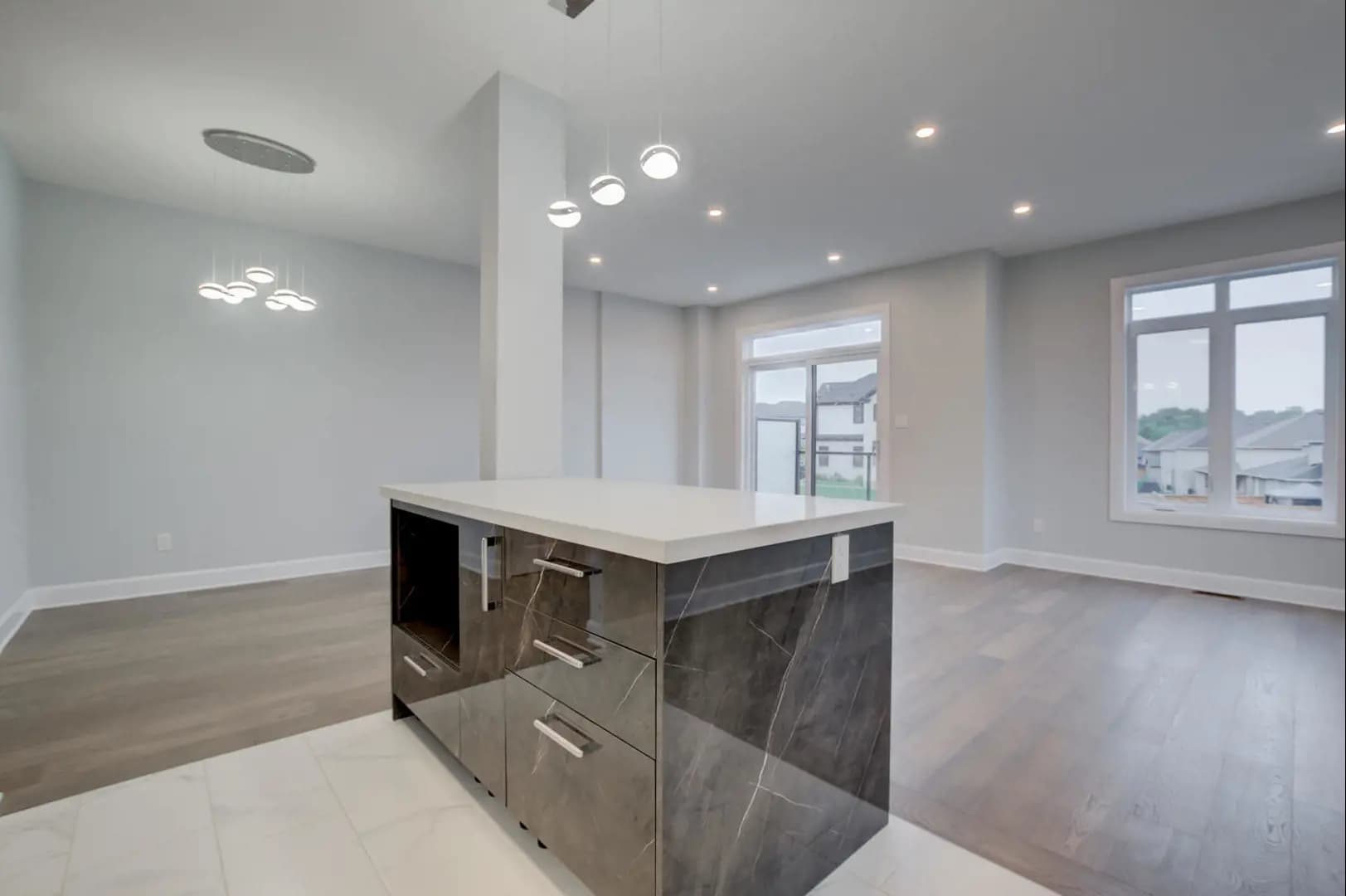 Walnut Vista Towns - Image 6