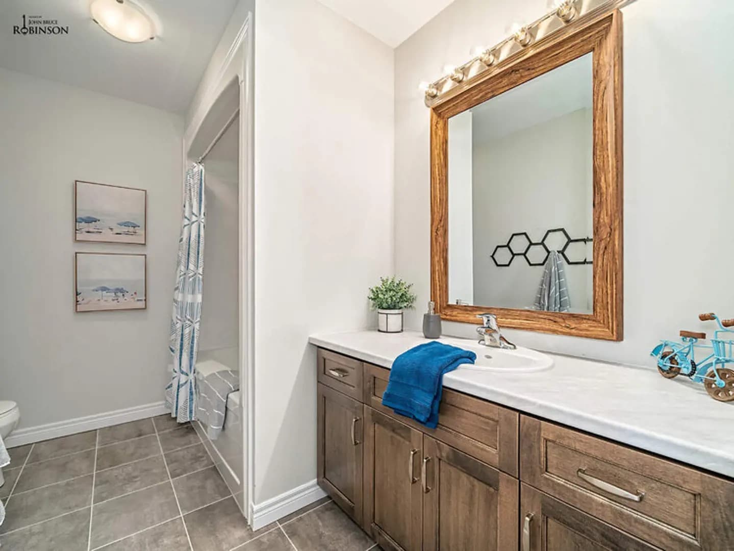 The Hive Towns - Image 10