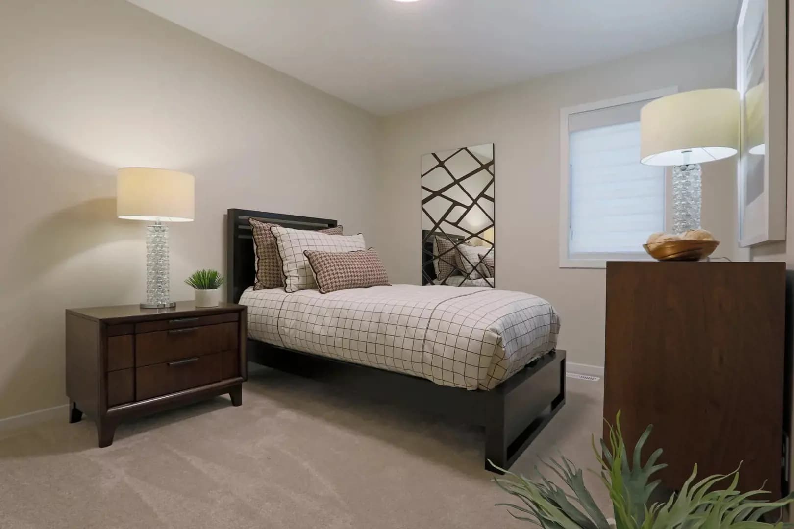 Prairie Pointe by Hilton Homes - Image 13