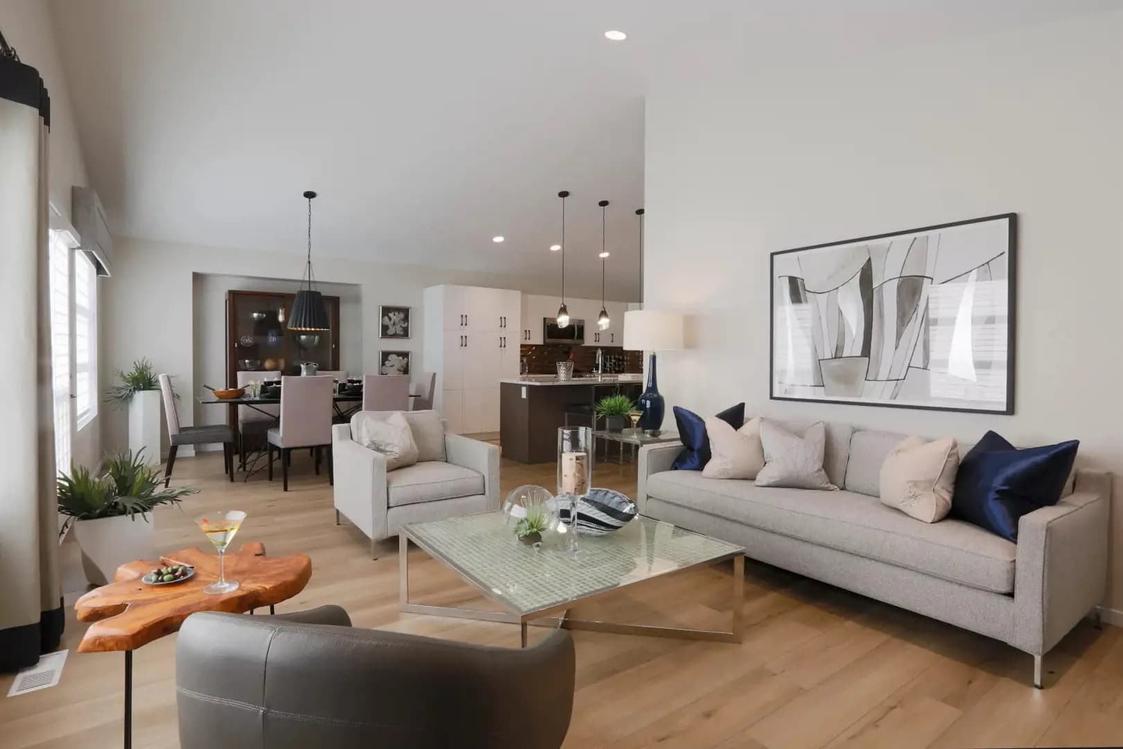 Prairie Pointe by Hilton Homes - Image 7