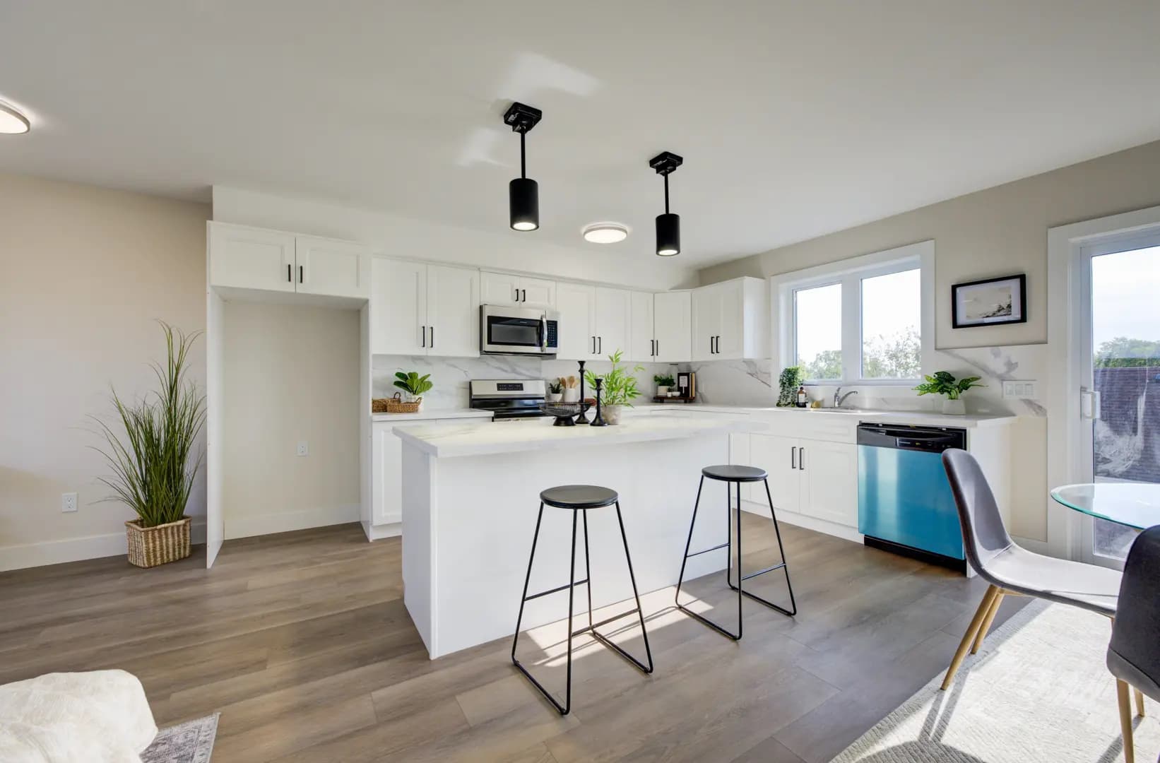 Cedar Hill Condos - Image 6