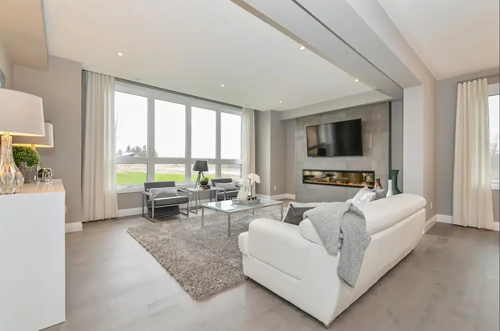 Hart Village - Image 17