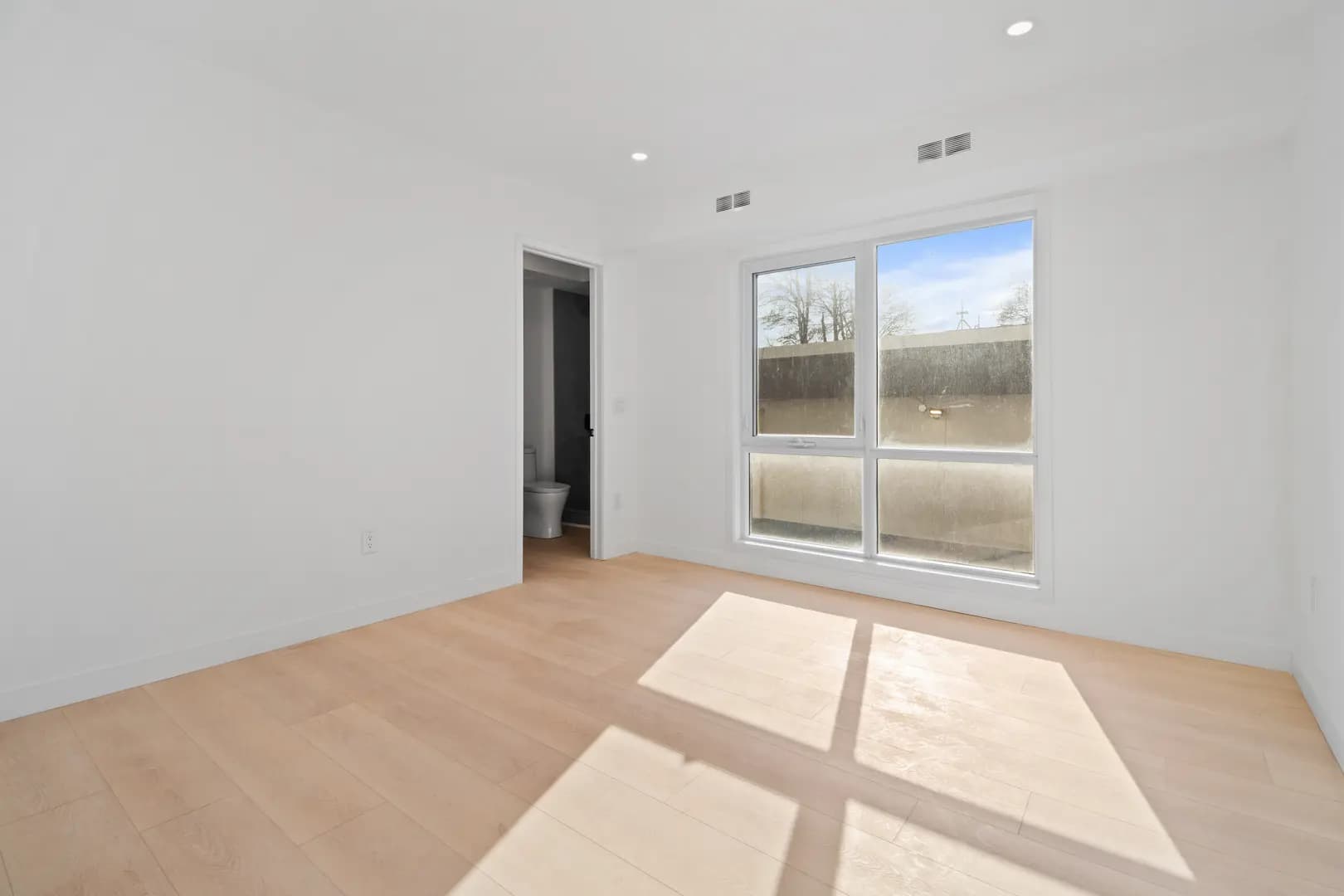 Orchard Park Condos - Image 17